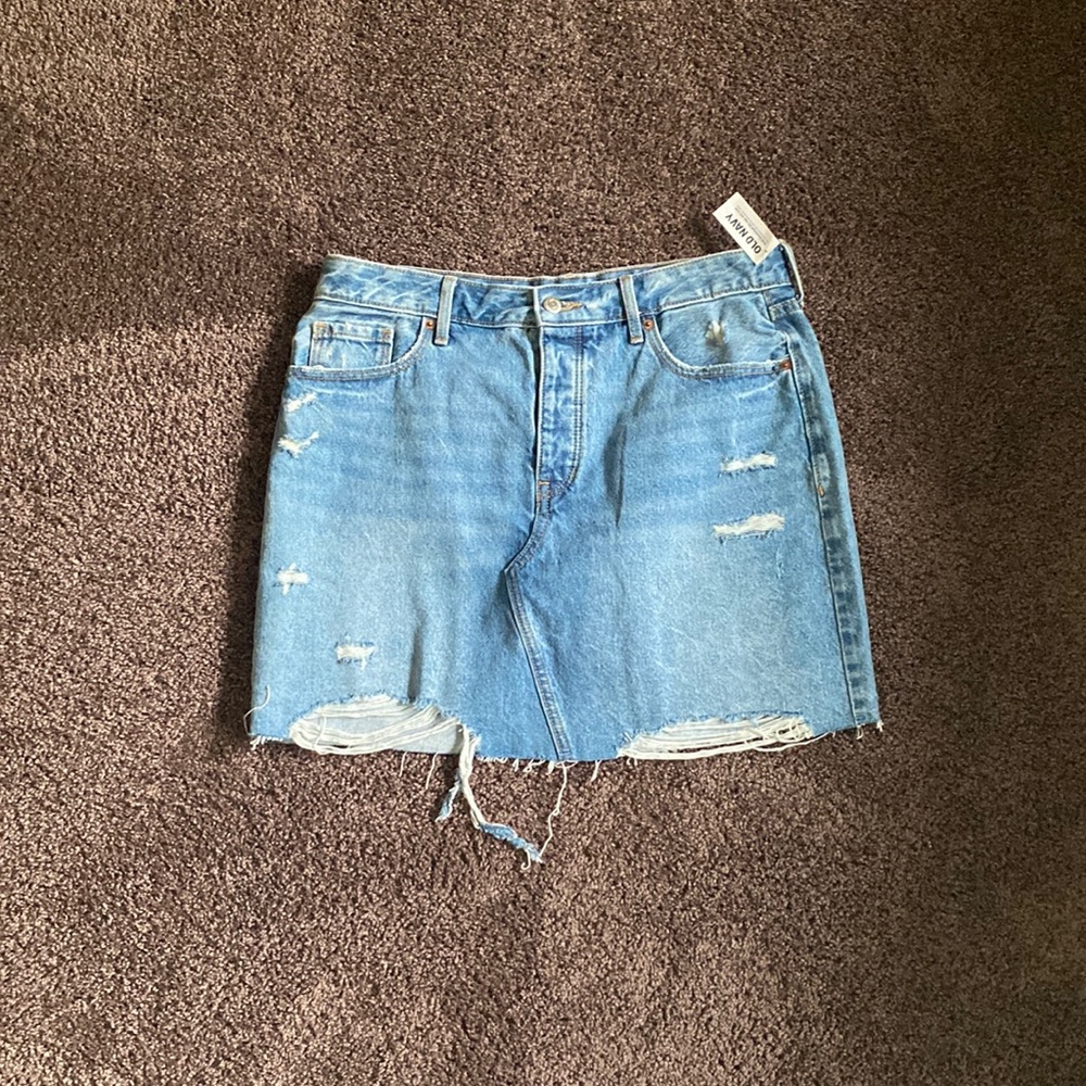 NWT Old Navy High Rise Light Wash Button Fly Distressed Denim Mini Skirt